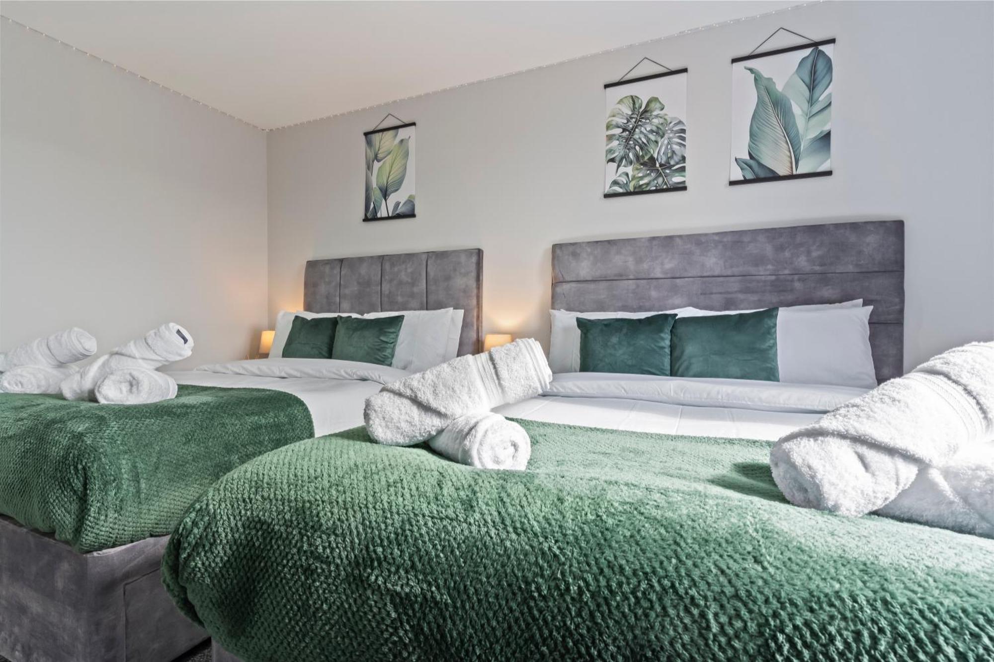 Tropical - 2 Bed 2 Bath Centre Netflix Games - Exclusive Weekly And Monthly Deals - Raozee Homes Apartment Birmingham