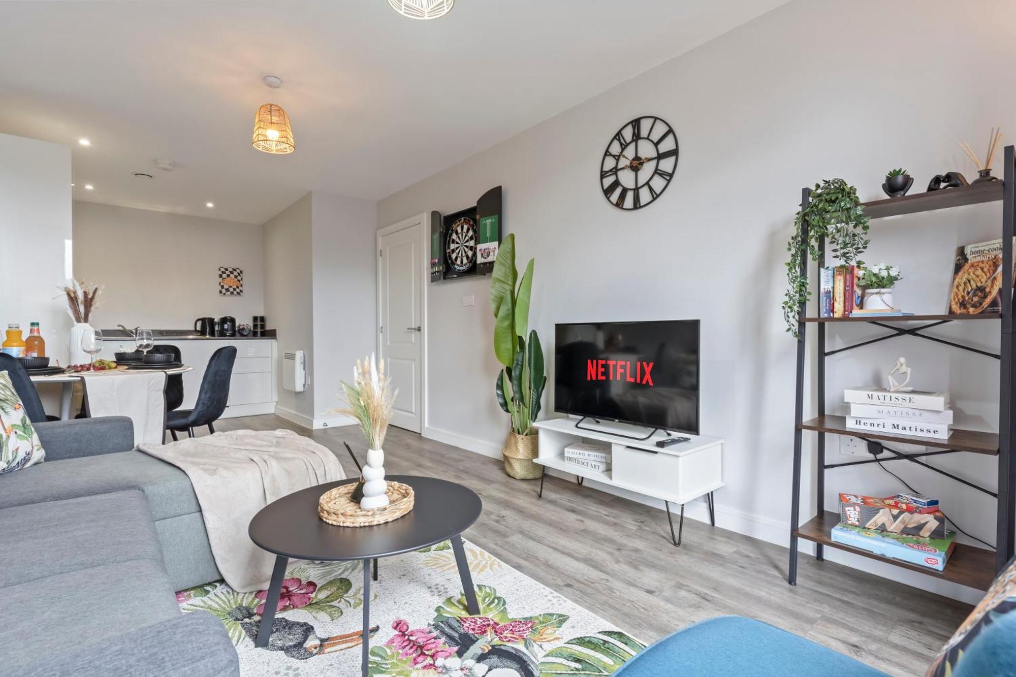 Apartment Tropical - 2 Bed 2 Bath Centre Netflix Games - Exclusive Weekly And Monthly Deals - Raozee Homes